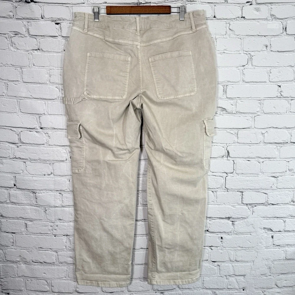 LuLaRoe Women's Utility Cargo Pants Size 32‎ 14-15 Khaki Soft Stretchy Twill